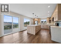 Recreation room - 318 Gleneagles Drive, Kamloops, BC V2E1Z4 Photo 10