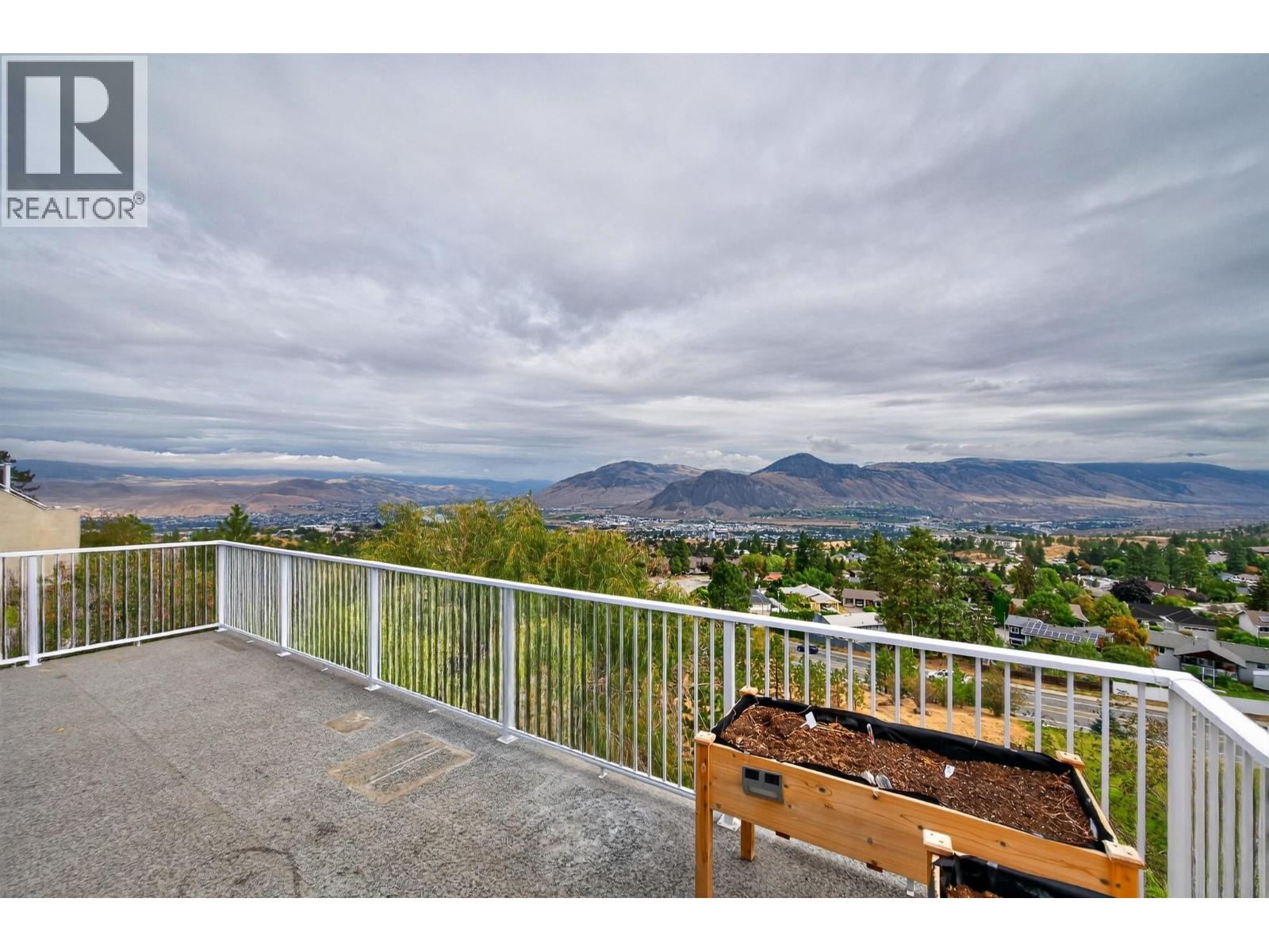 318 Gleneagles Drive - 23