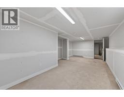 318 Gleneagles Drive, Kamloops, BC V2E1Z4 Photo 35