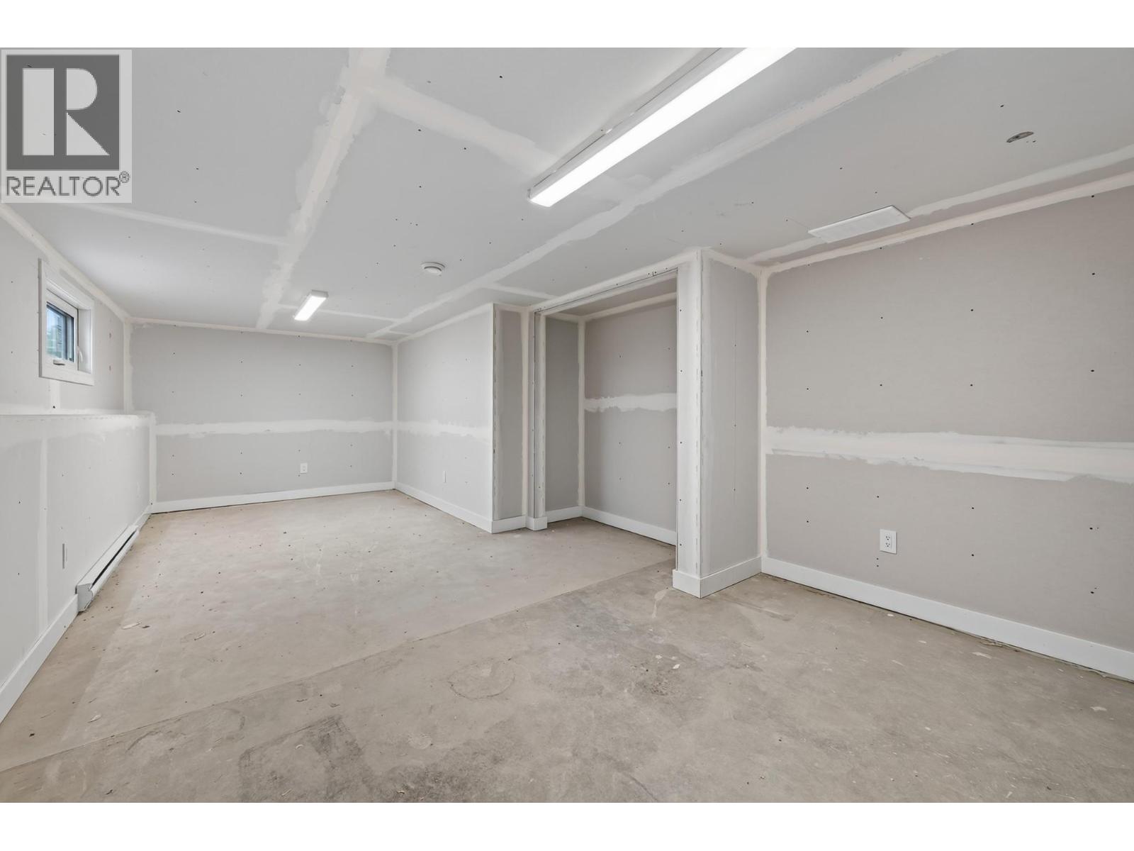 318 Gleneagles Drive - 34
