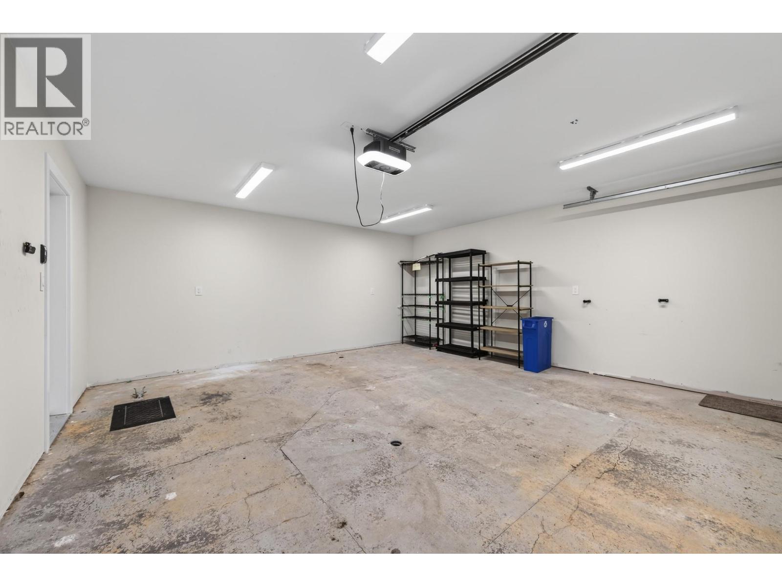 318 Gleneagles Drive - 41