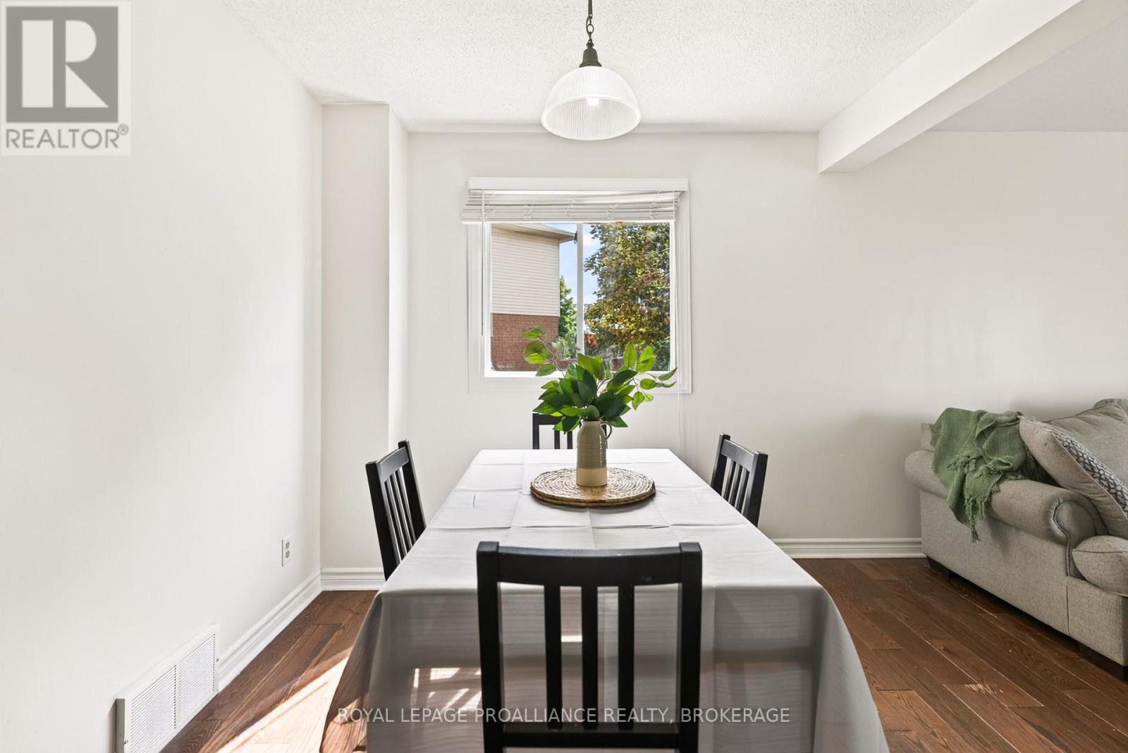 600 WHISTLER TERRACE - 14