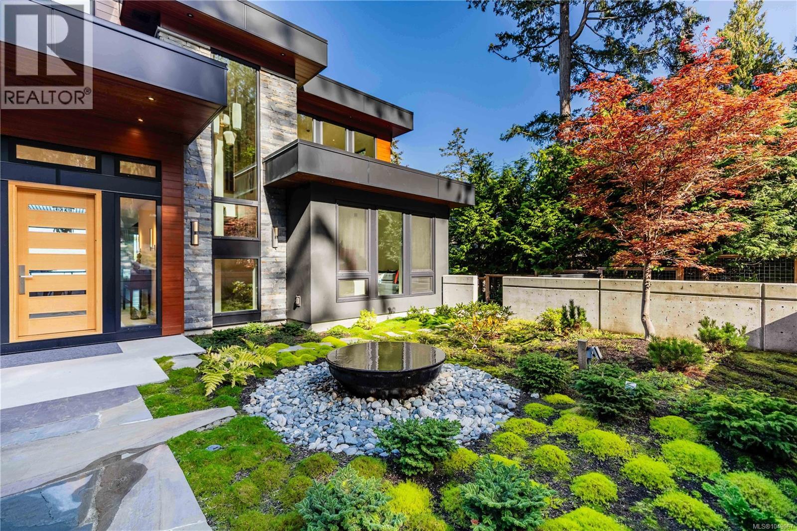 848 Lands End Rd - Image 9