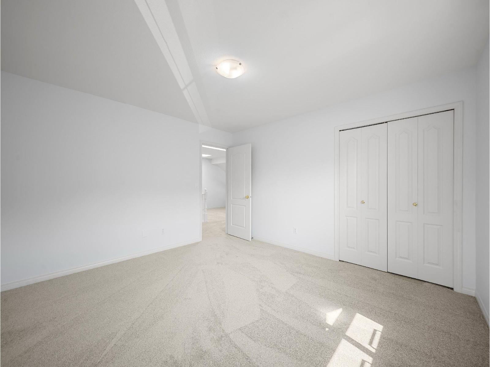 27 7330 122 STREET, Surrey