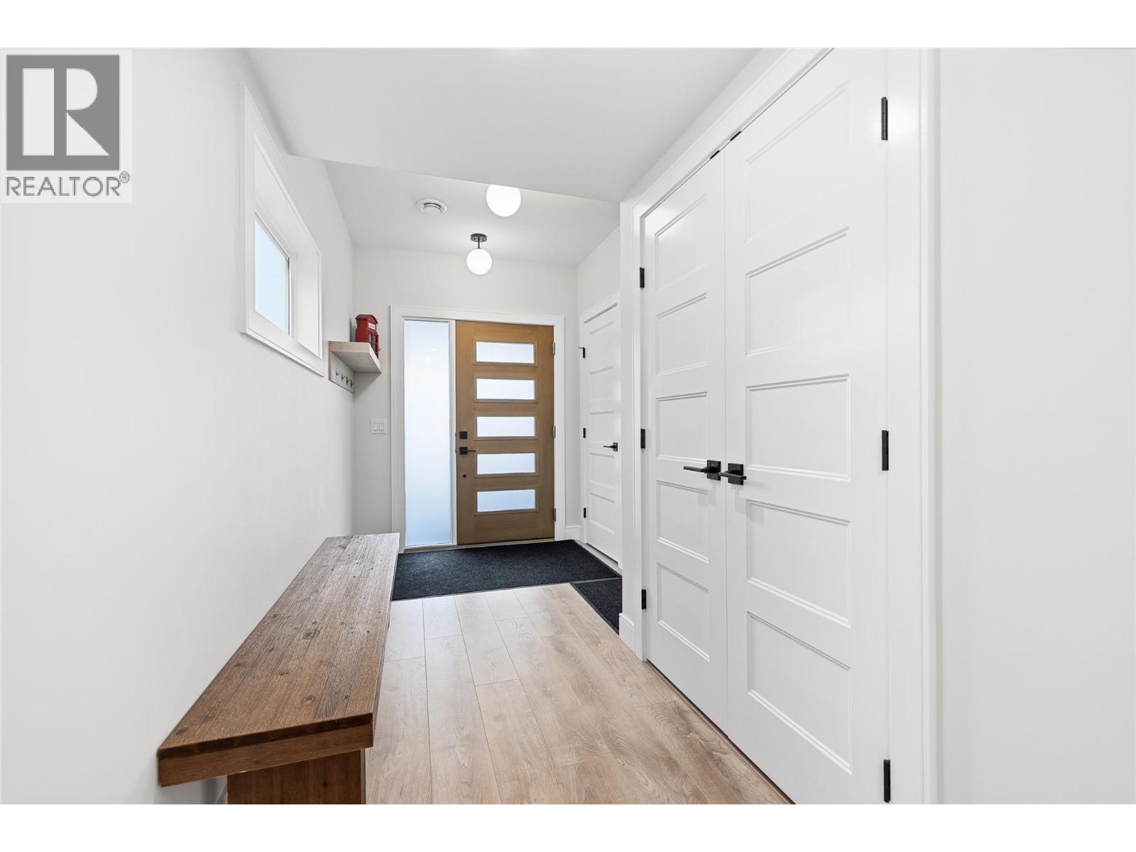 1863 Grey Owl Court, Kelowna