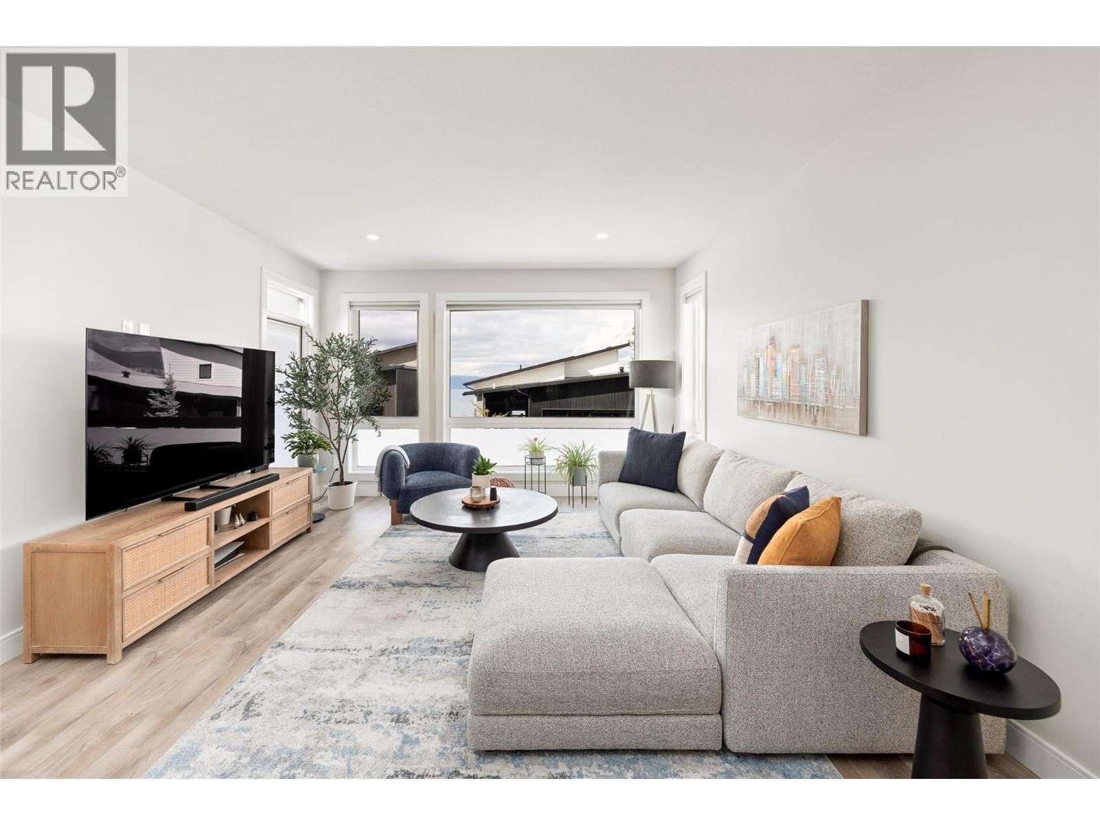 1863 Grey Owl Court, Kelowna