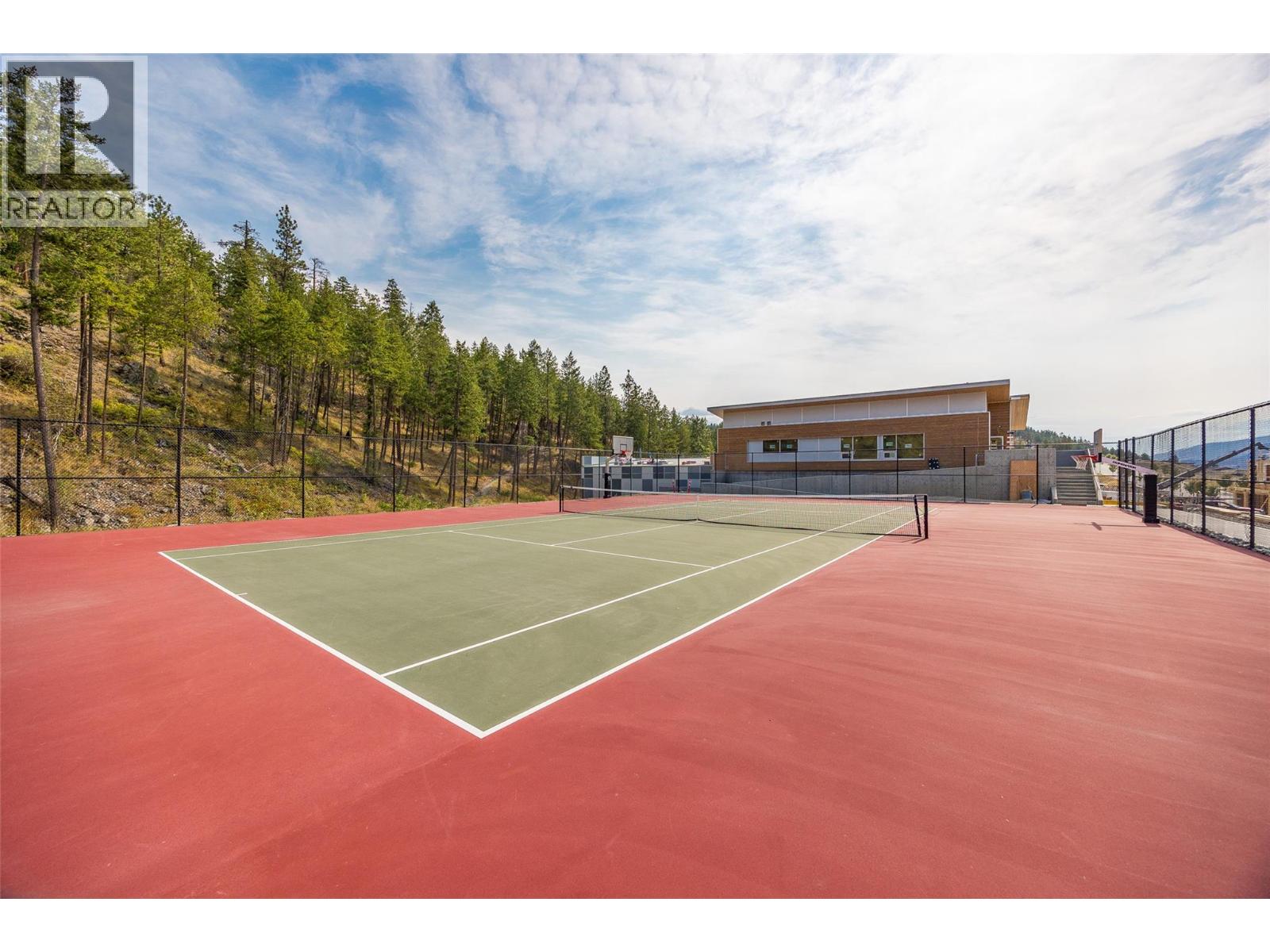 1863 Grey Owl Court, Kelowna
