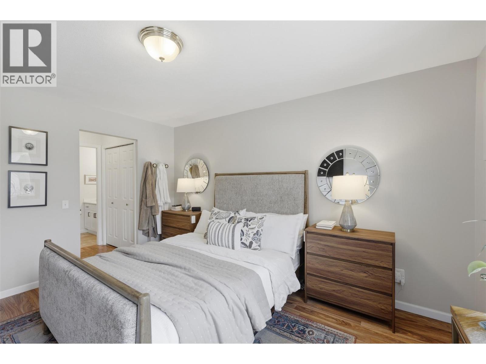 #19 1285 14TH Street - Image 17