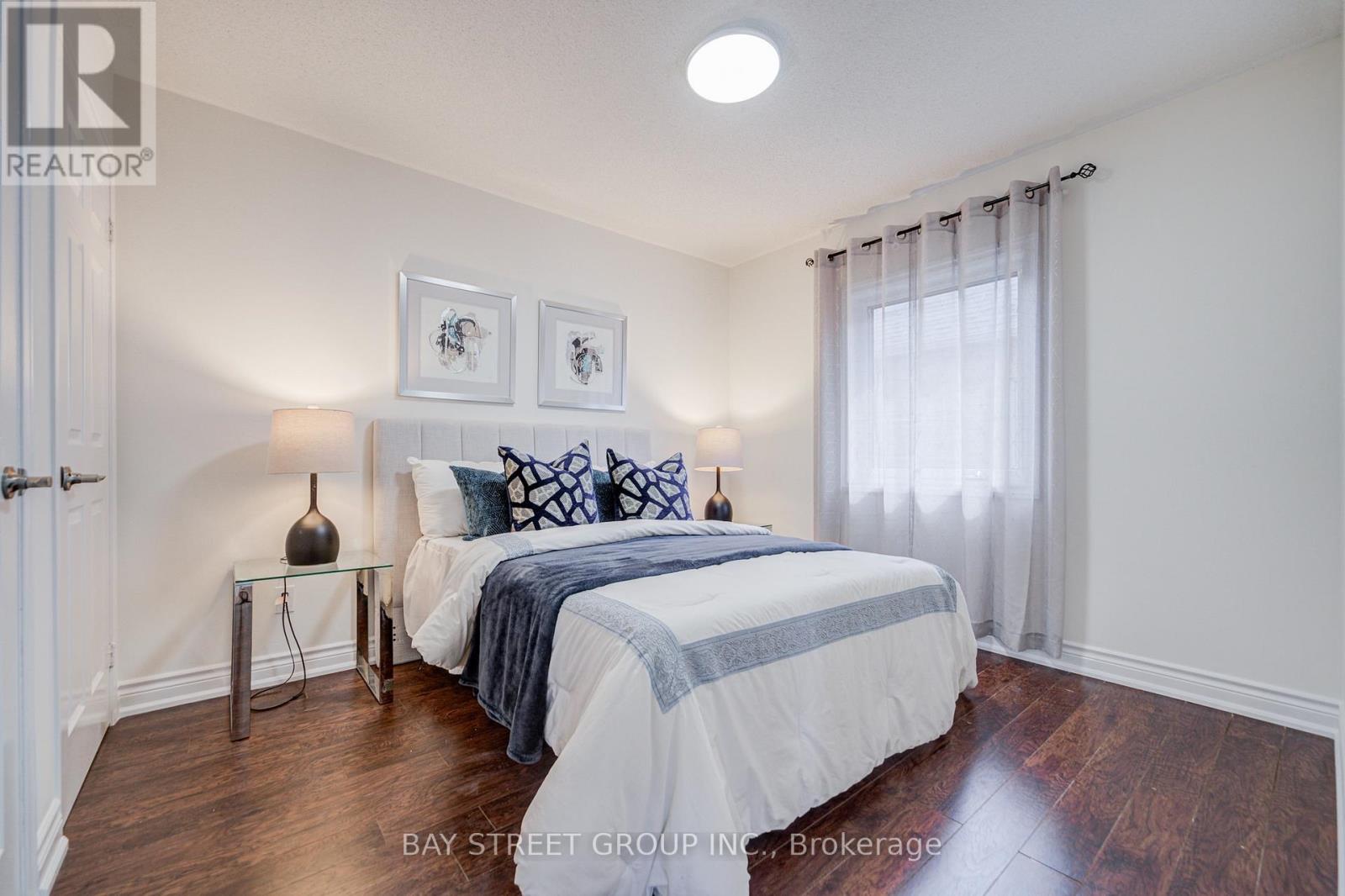 5 CAPTAIN FRANCIS DRIVE - 21