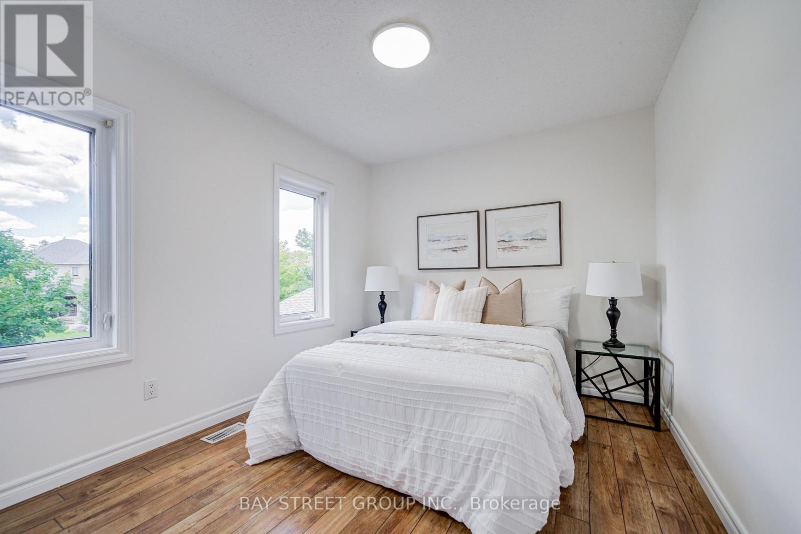 5 CAPTAIN FRANCIS DRIVE - 23