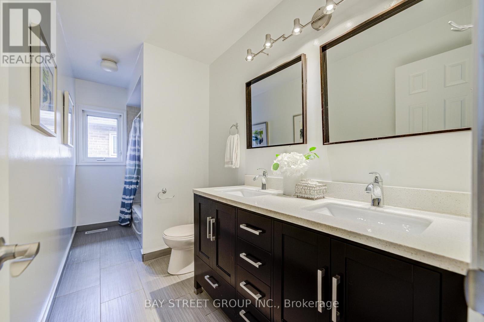 5 CAPTAIN FRANCIS DRIVE - 24