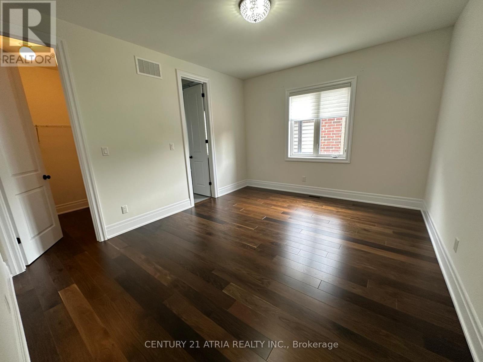 19 MUMBERSON STREET - 27