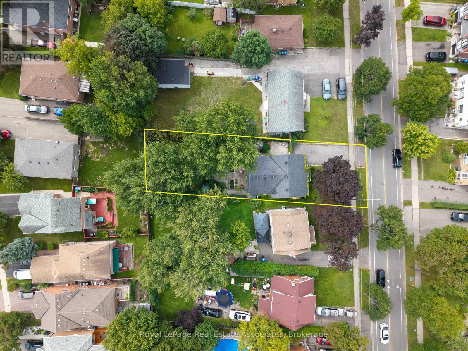 101 DENISON AVENUE - 39