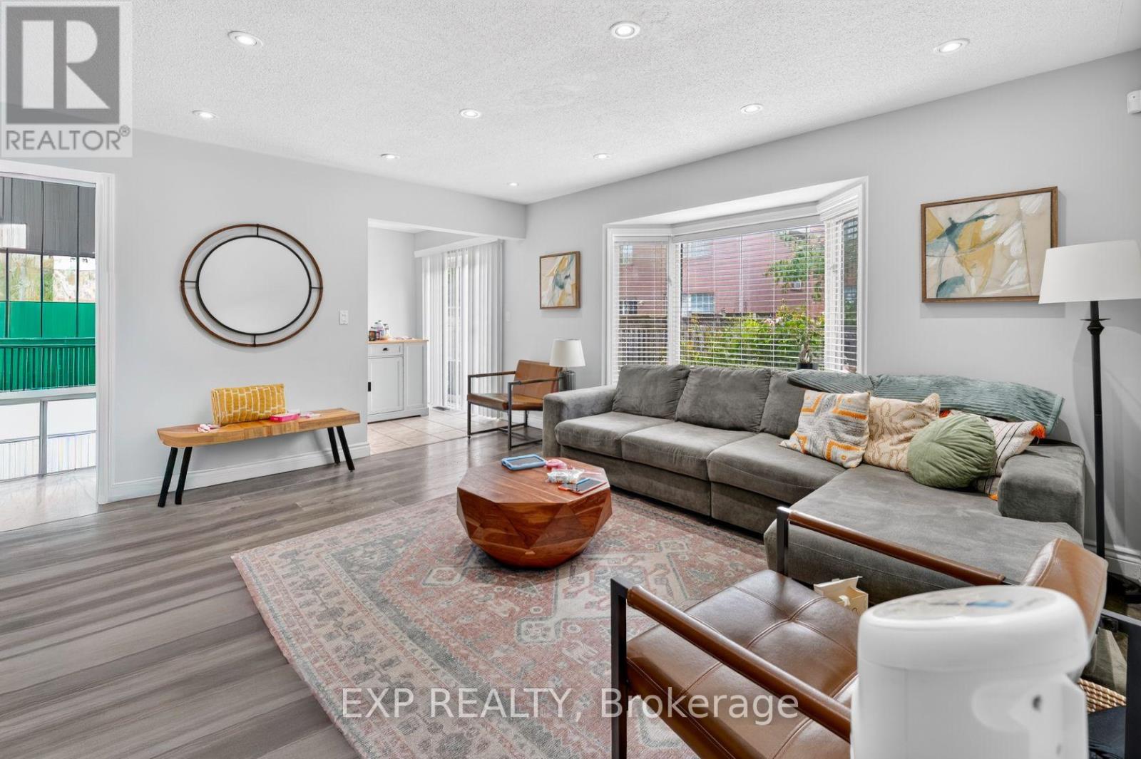 1008 COOPER AVENUE - 12