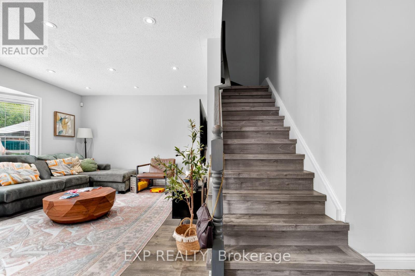1008 COOPER AVENUE - 9