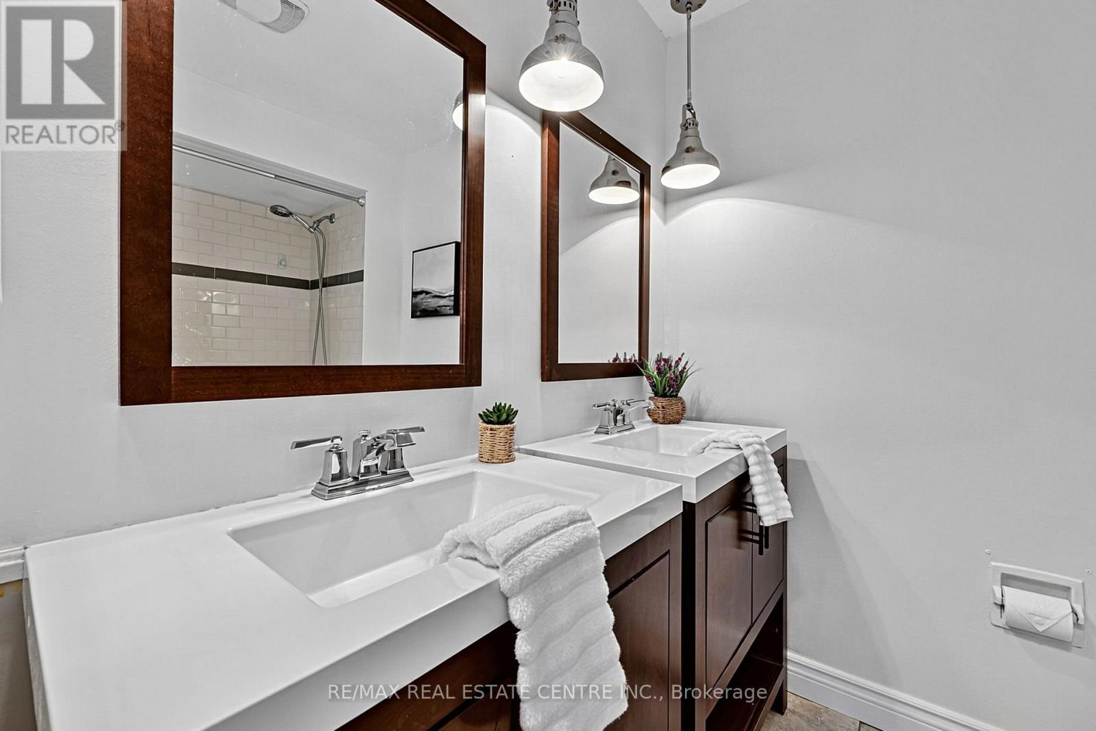 175 BURBANK CRESCENT - Image 24