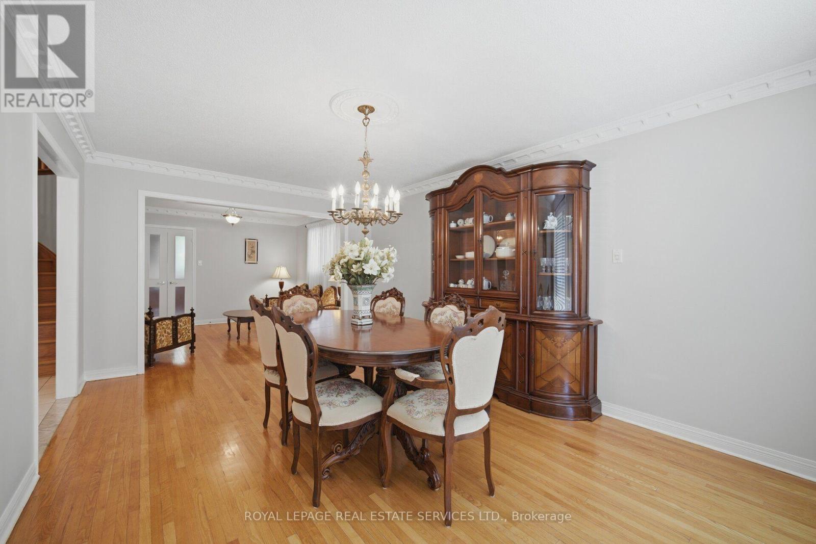 124 STILECROFT DRIVE - 10