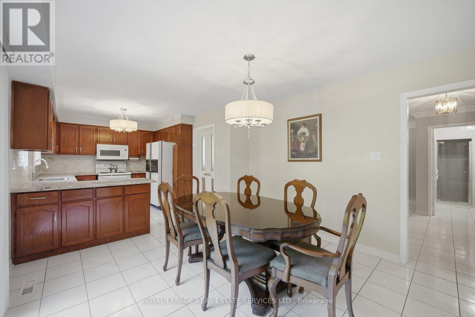 124 STILECROFT DRIVE - 17