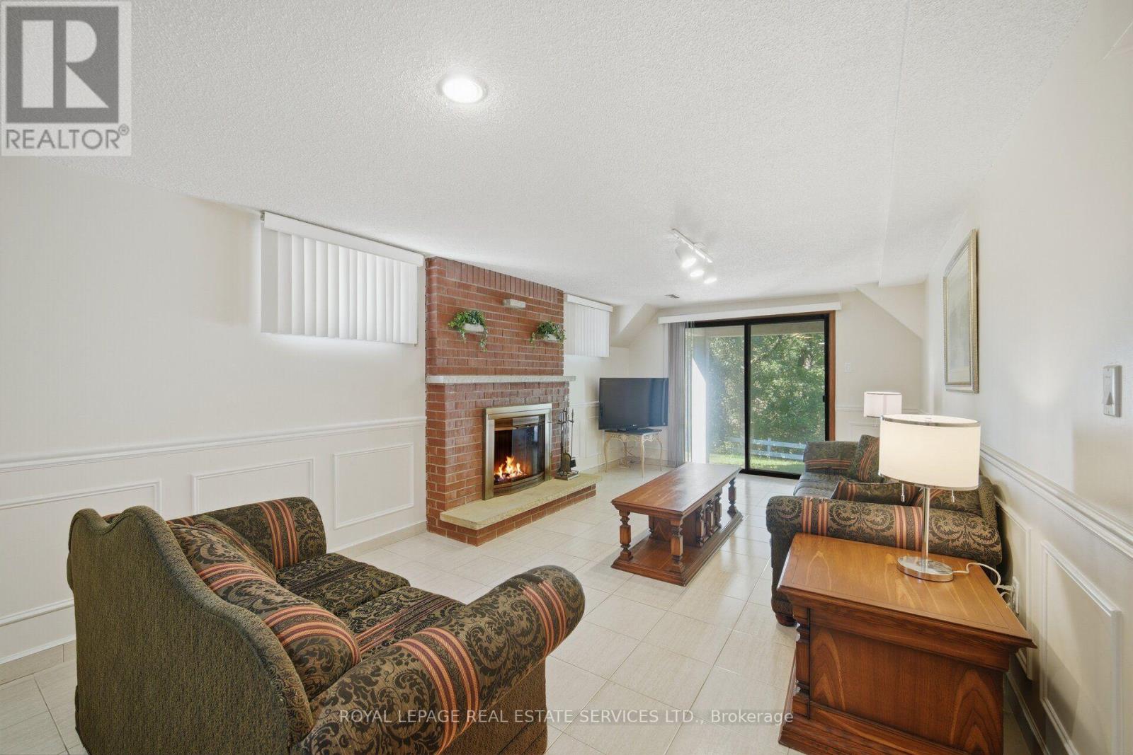 124 STILECROFT DRIVE - Image 33
