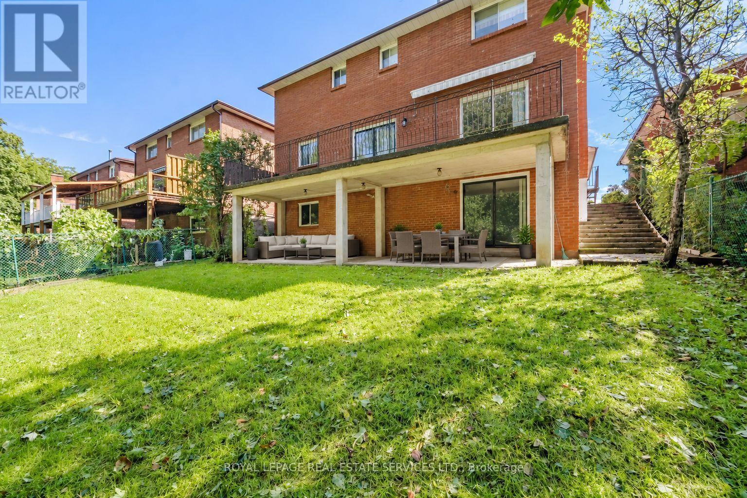124 STILECROFT DRIVE - 46