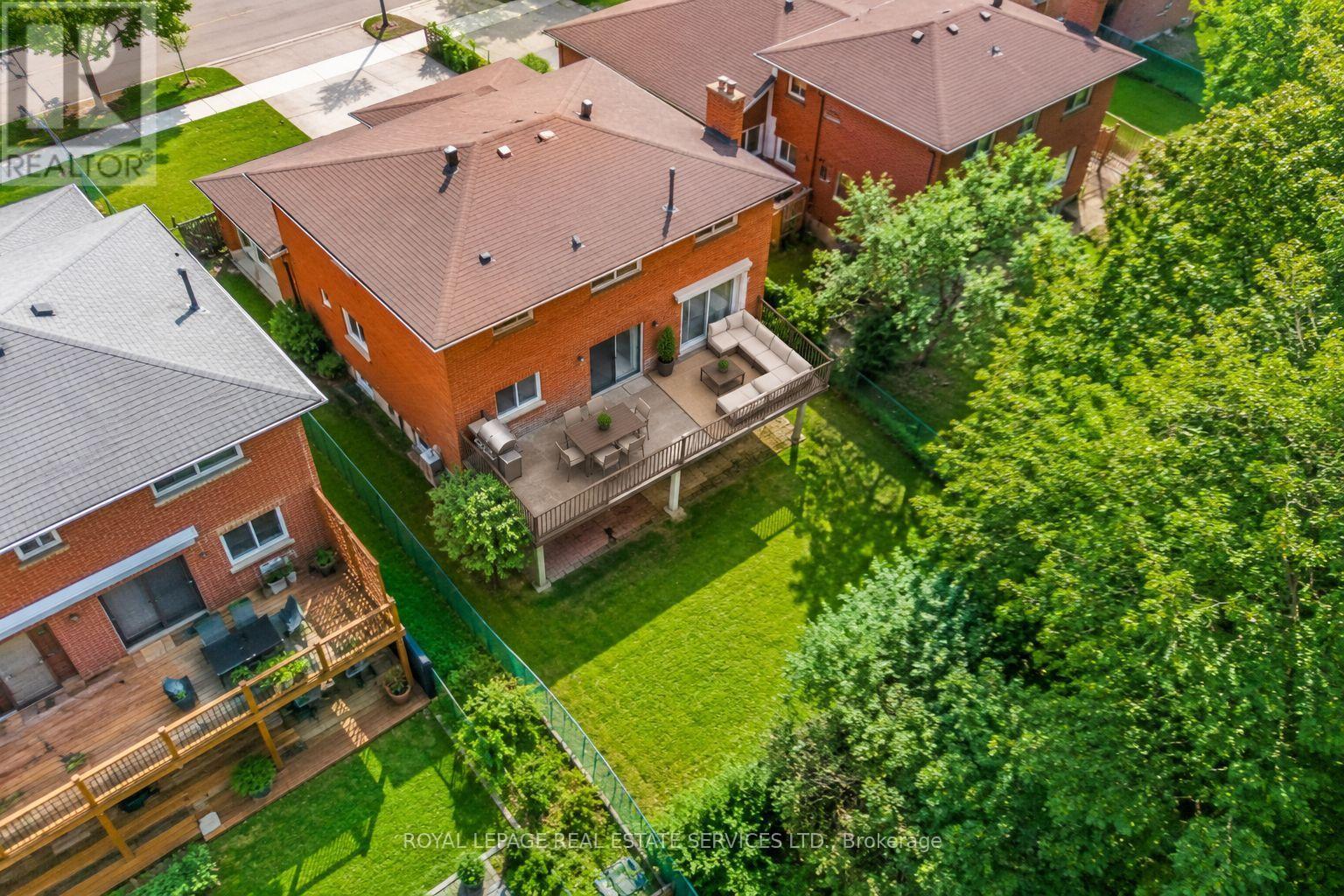124 STILECROFT DRIVE - 49