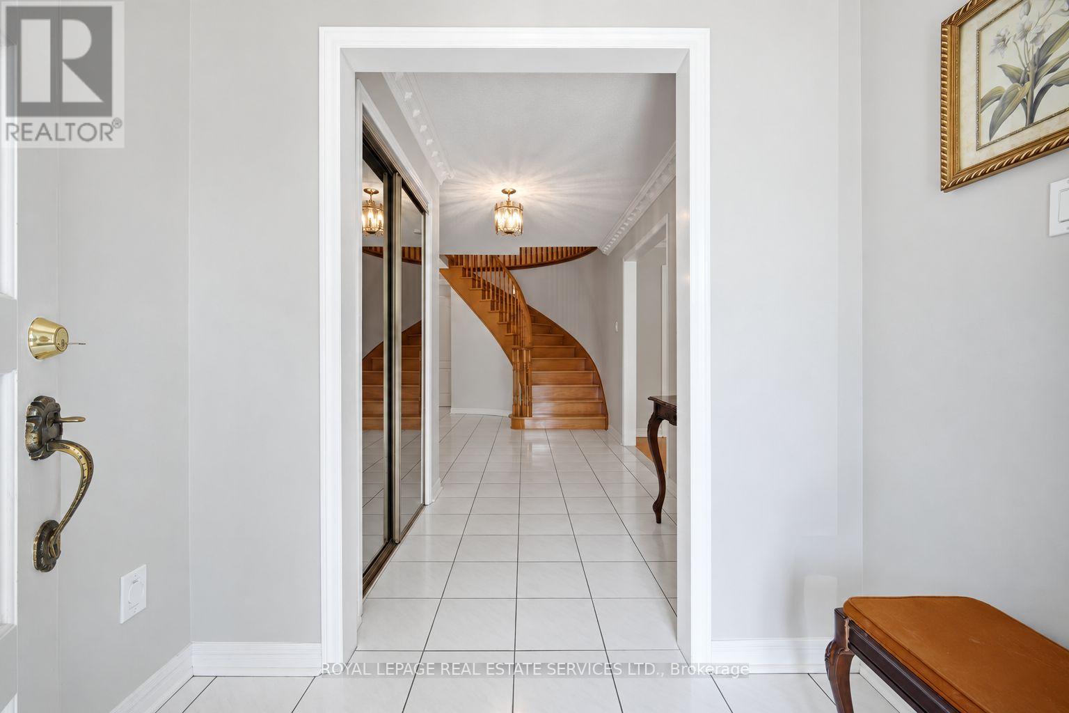 124 STILECROFT DRIVE - 6