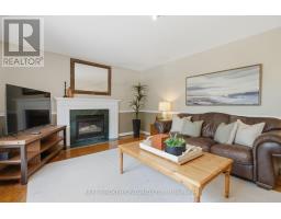 Living room - 38 Galloway Crescent, Uxbridge, ON L9P1W8 Photo 11