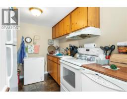 394 Cedar St, Campbell River, BC V9W2V2 Photo 7