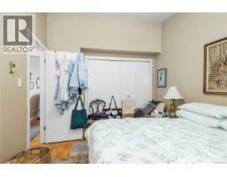 394 Cedar St, Campbell River, BC V9W2V2 Photo 12