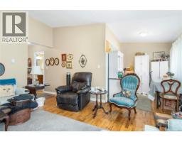 394 Cedar St, Campbell River, BC V9W2V2 Photo 10