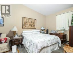 394 Cedar St, Campbell River, BC V9W2V2 Photo 11
