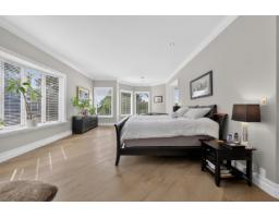 18638 54a Avenue, Surrey, BC V3S8L5 Photo 18