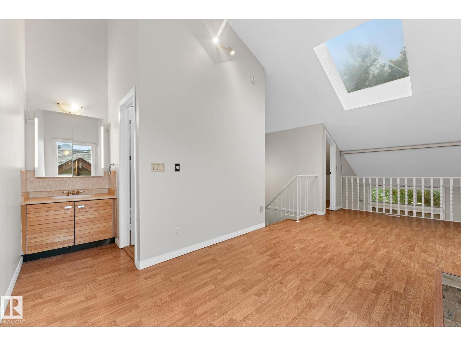 10326 121 ST NW - 19