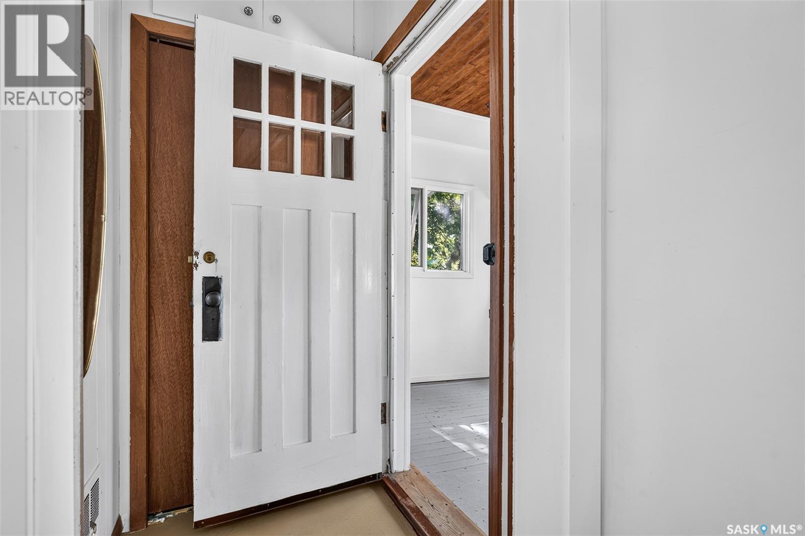 1133 Chestnut AVENUE NE - 10
