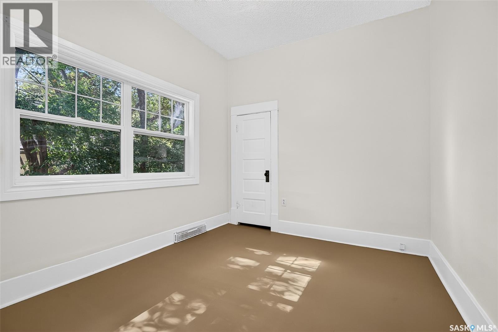 1133 Chestnut AVENUE NE - 28
