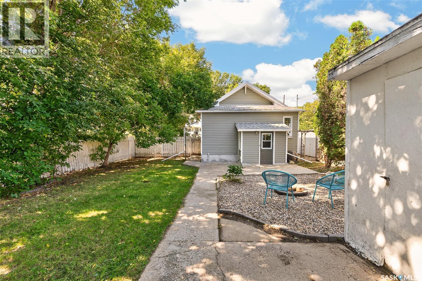 1133 Chestnut AVENUE NE - Image 57