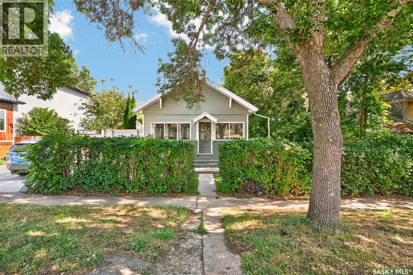 1133 Chestnut AVENUE NE - Image 65