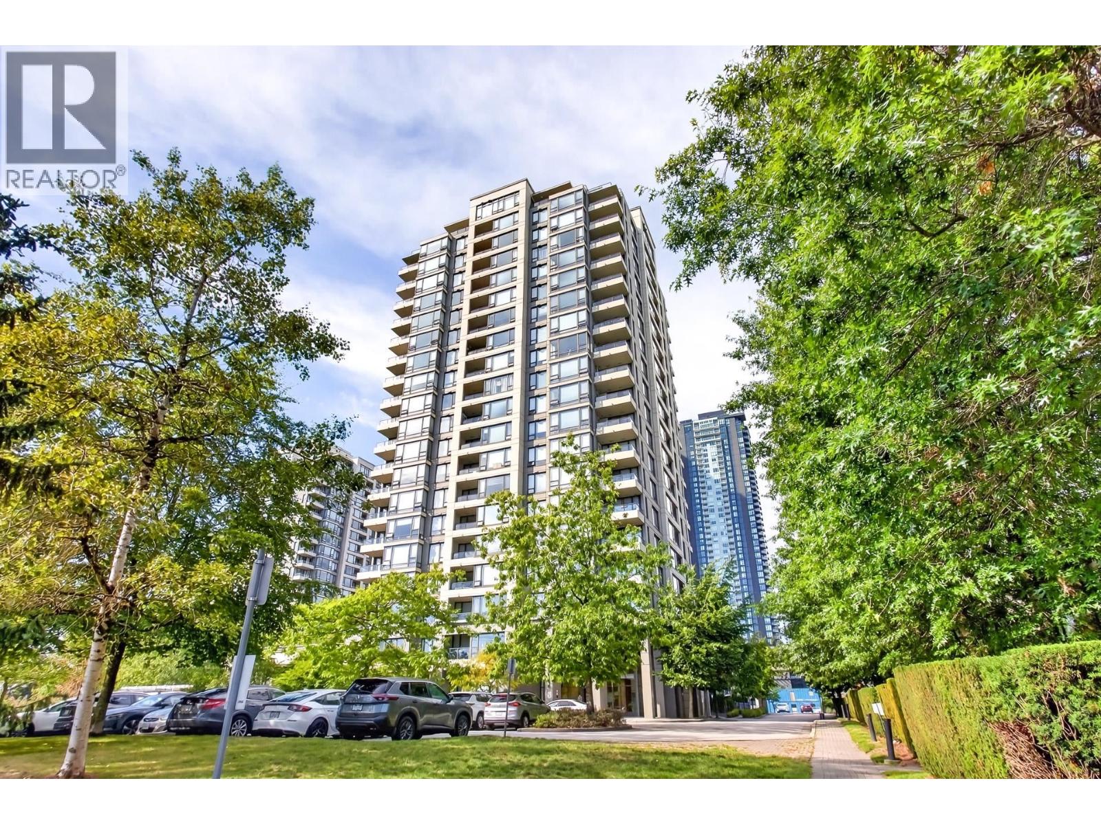 2102 4178 DAWSON STREET, Burnaby — photo 2