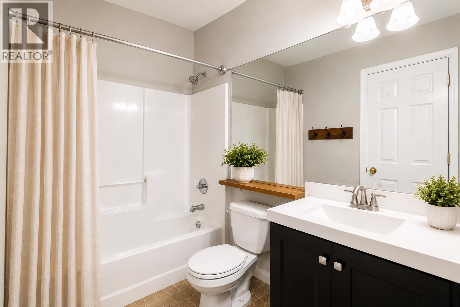 9 7467 PROSPECT STREET, Pemberton