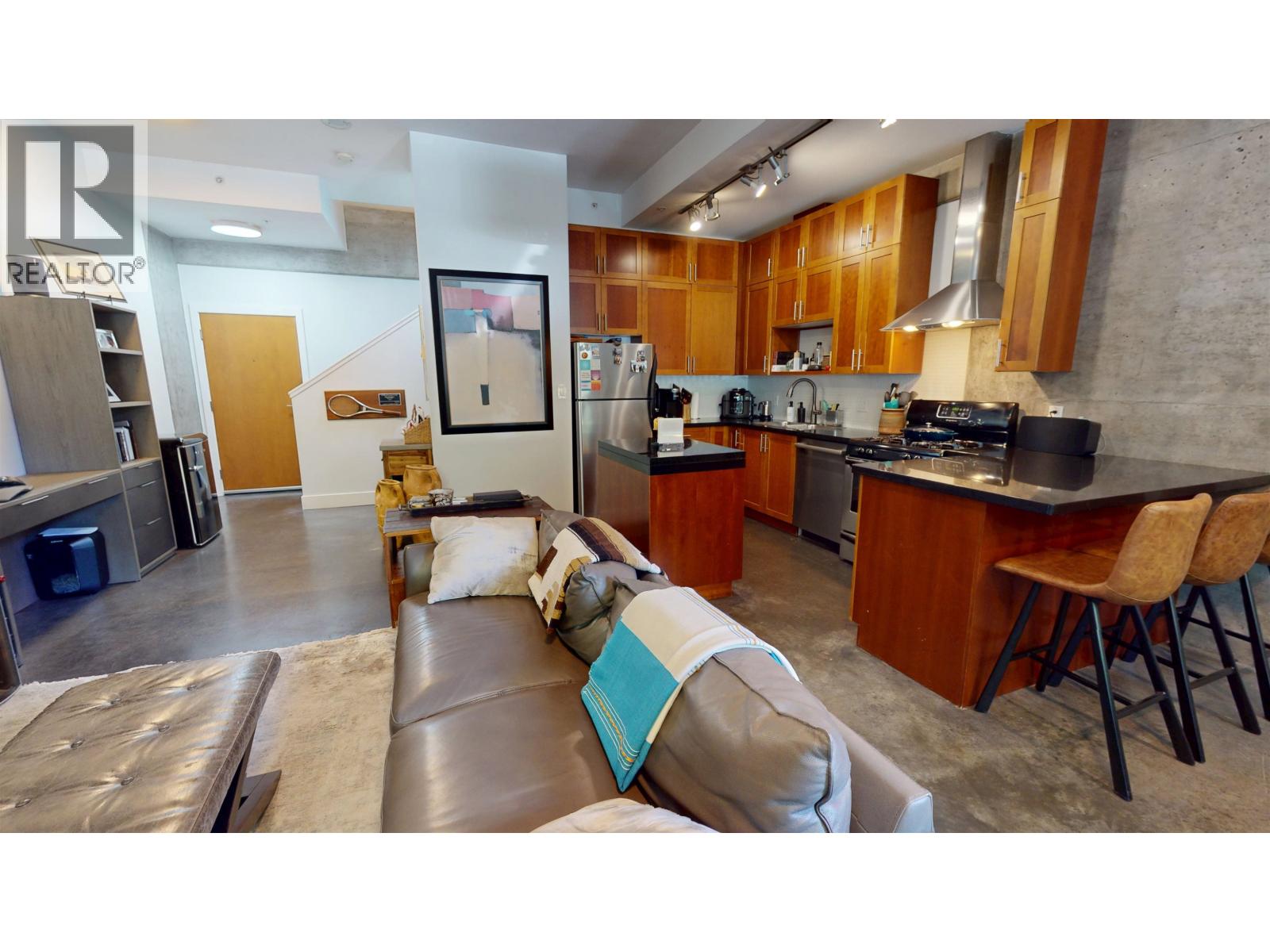 357 E 11TH AVENUE, Vancouver — photo 5