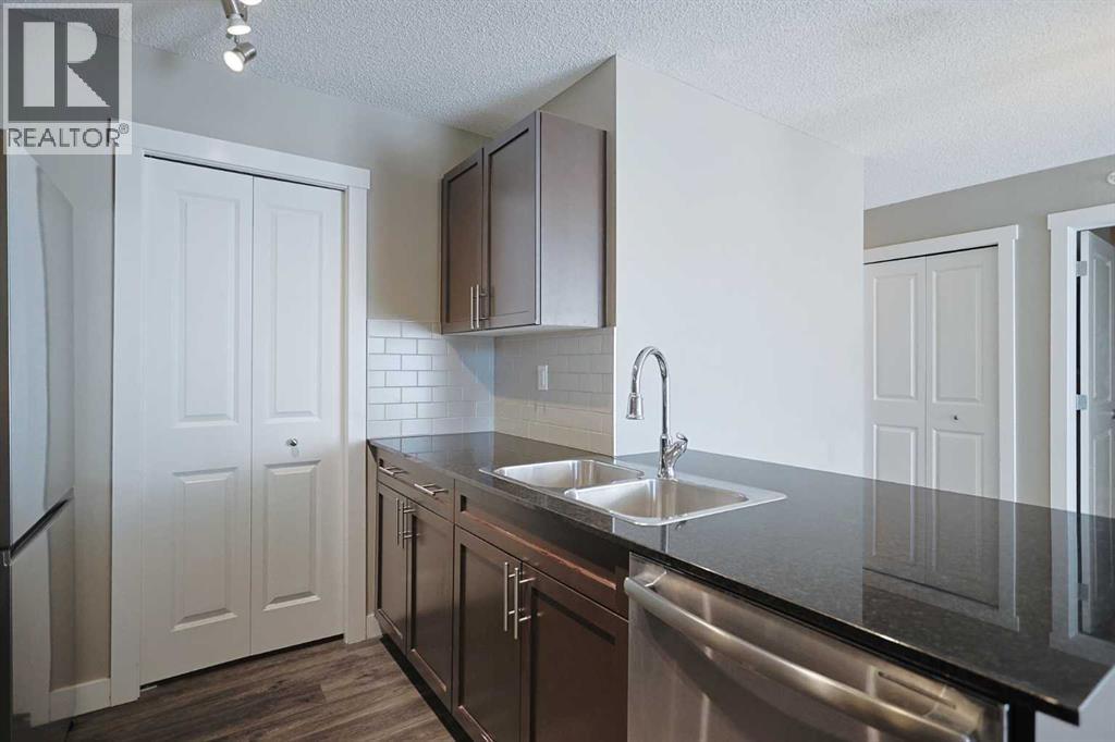 #305 10 Kincora Glen Park NW - 8
