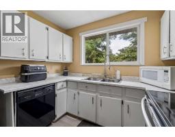 212 Whitman Place Ne, Calgary, AB T1Y4H9 Photo 11