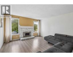 212 Whitman Place NE - photo 4