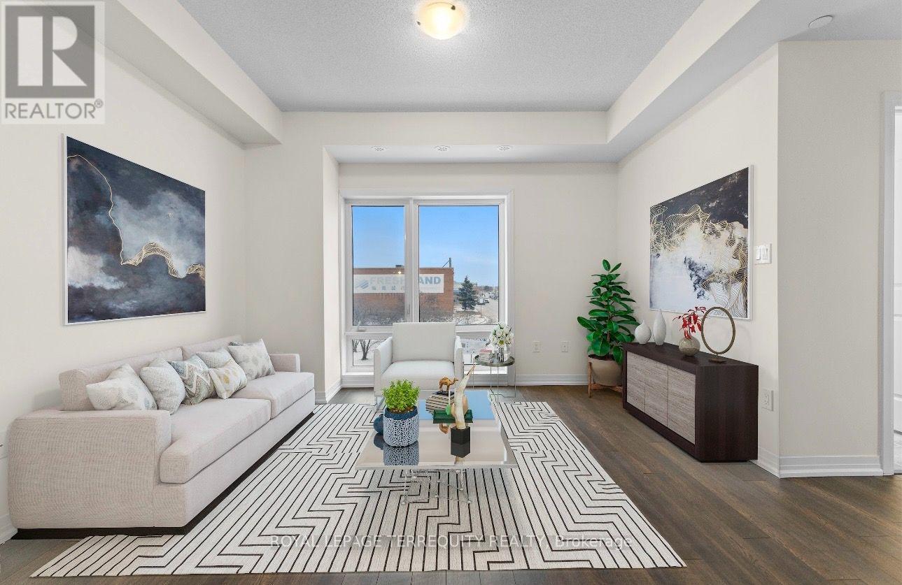 #43 30 LIBEN WAY - 22