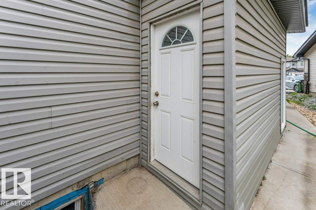 3740 8 ST NW - 3
