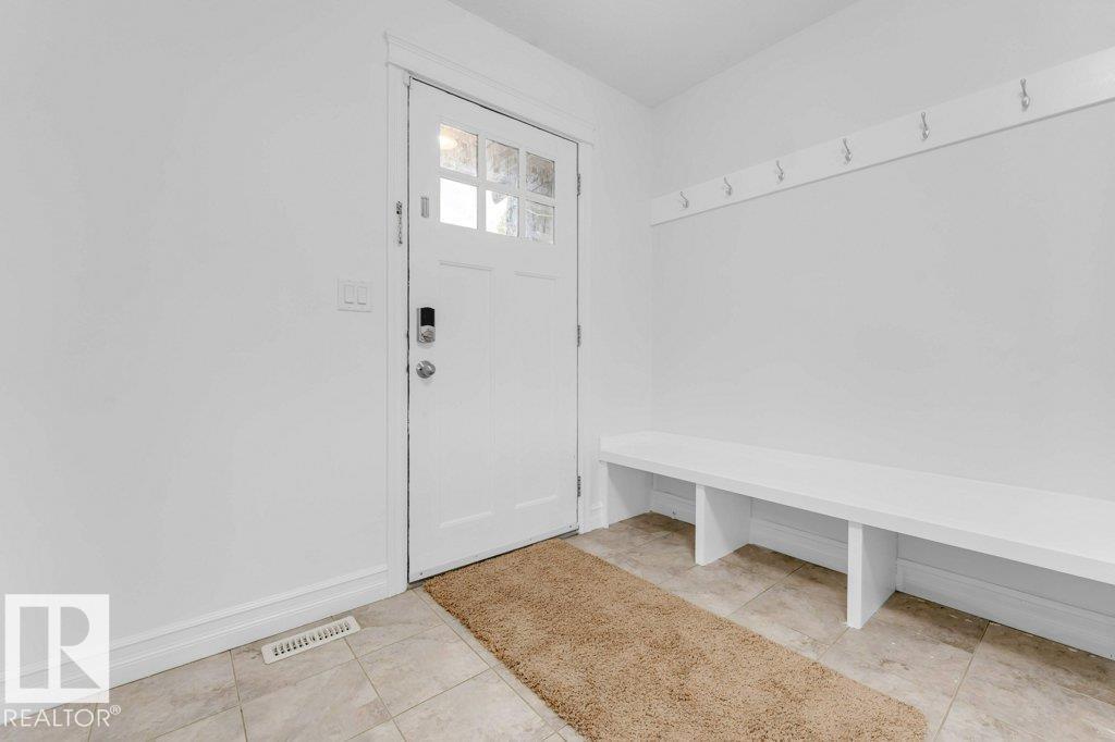 3740 8 ST NW - 17