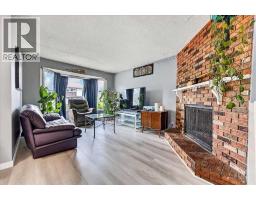 Primary Bedroom - 672 Whiteridge Way Ne, Calgary, AB T1Y4S9 Photo 6