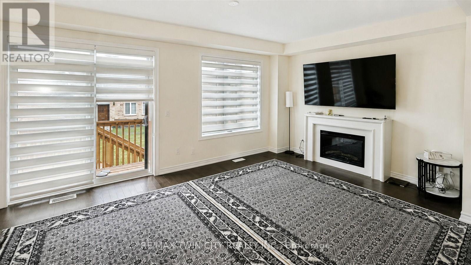 207 BROADACRE DRIVE, Kitchener — photo 8
