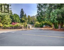 205 Atkins Rd, View Royal, BC V9B2Z8 Photo 17