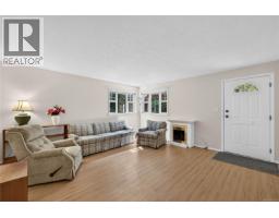 205 Atkins Rd, View Royal, BC V9B2Z8 Photo 28